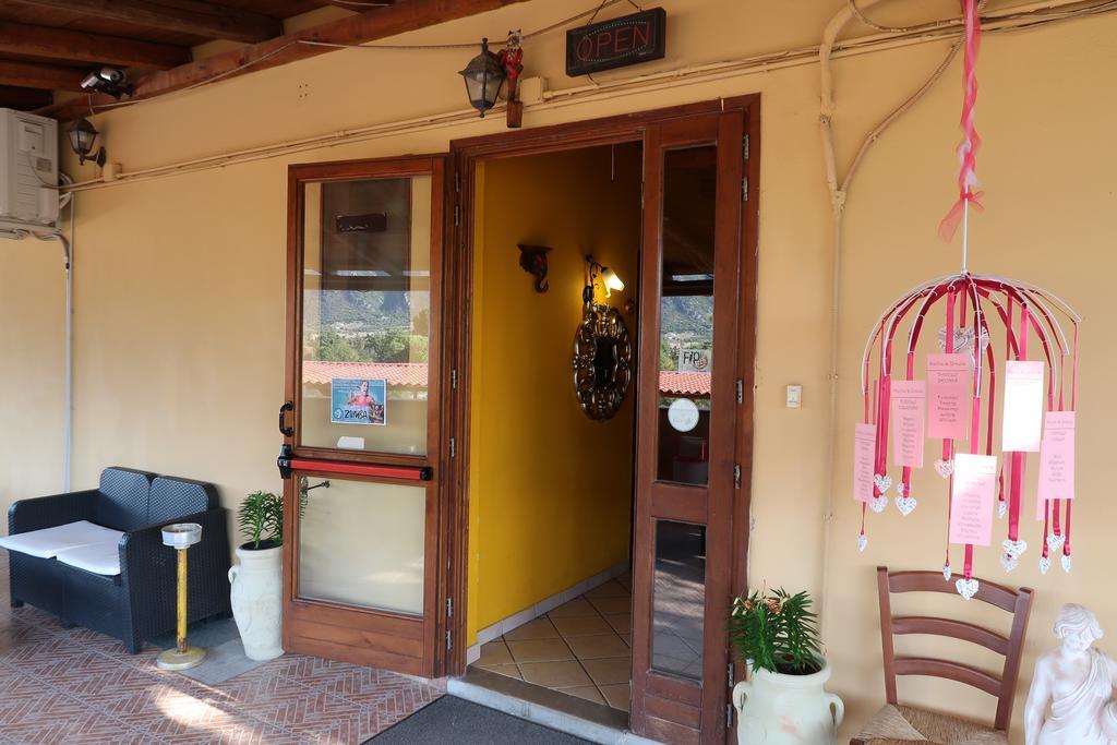 S'Arriali Ranch Guest House Iglesias Eksteriør bilde