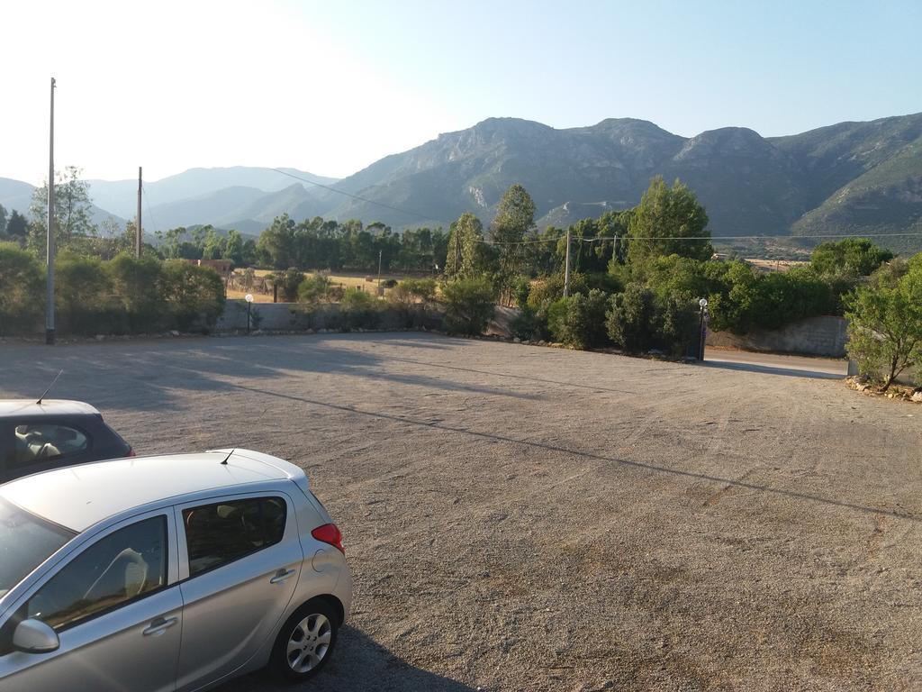 S'Arriali Ranch Guest House Iglesias Eksteriør bilde